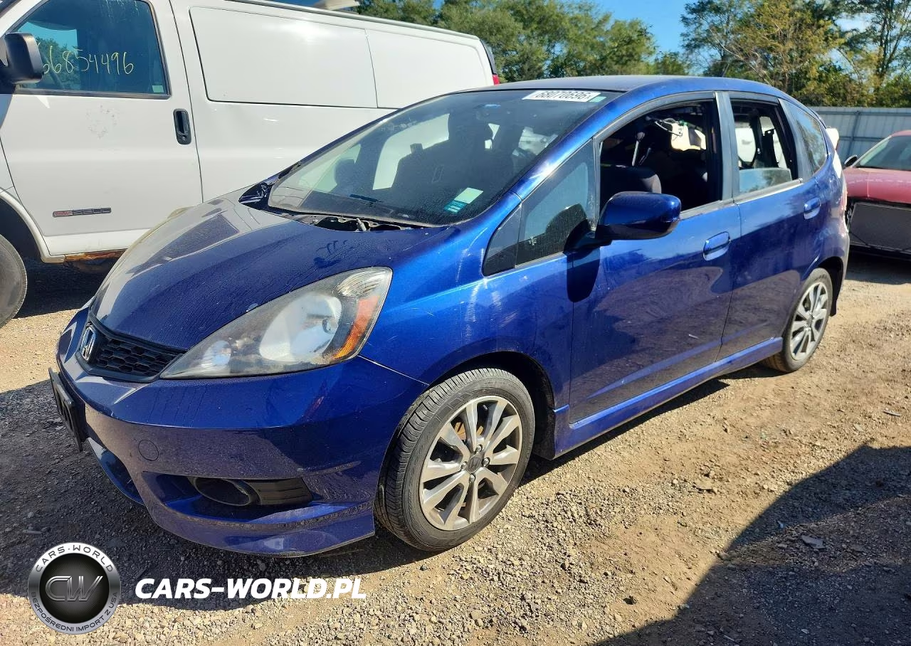 2013 Honda Fit Sport VIN:JHMGE8H50DC039074 - 1