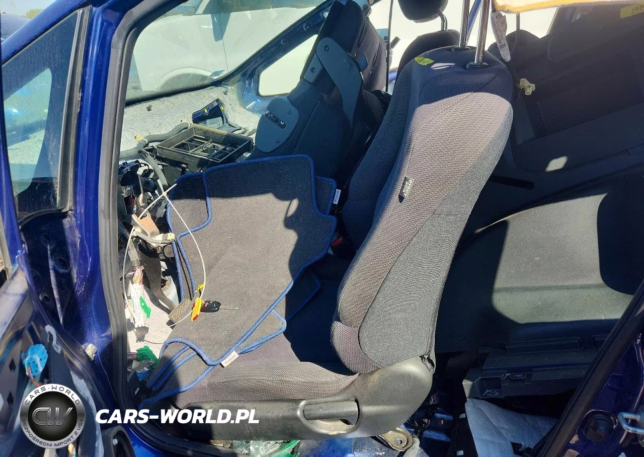 2013 Honda Fit Sport VIN:JHMGE8H50DC039074 - 7