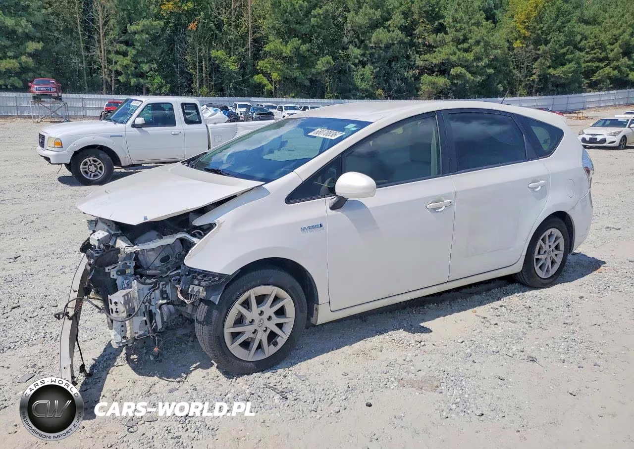 TOYOTA PRIUS V – zdjęcie 1 z 14
