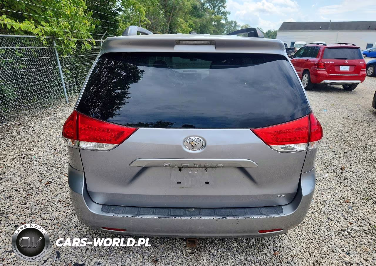 2011 Toyota Sienna Le VIN:5TDKK3DCXBS040711 - 6