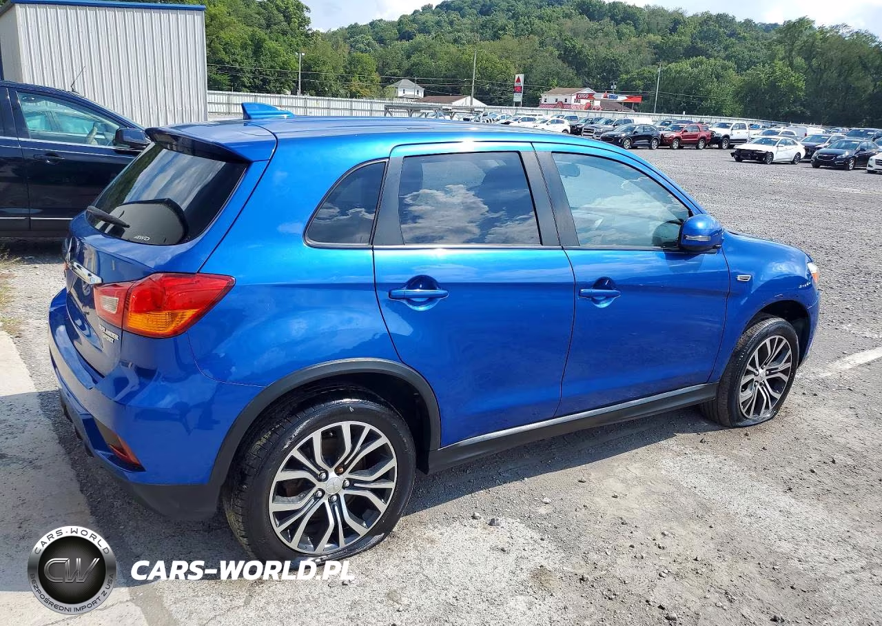 2018 Mitsubishi Outlander Sport Es VIN:JA4AR3AU3JZ005844 - 3