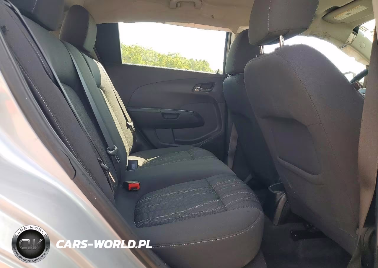 2016 Chevrolet Sonic Lt VIN:1G1JC6SG1G4157749 - 10