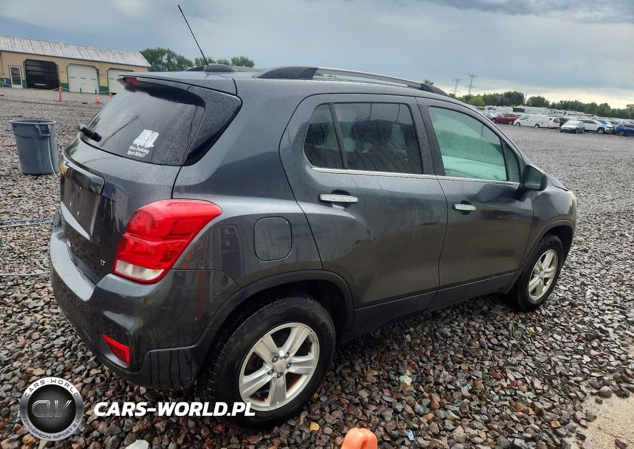 2018 Chevrolet Trax 1Lt VIN:KL7CJPSB2JB617386 - 3