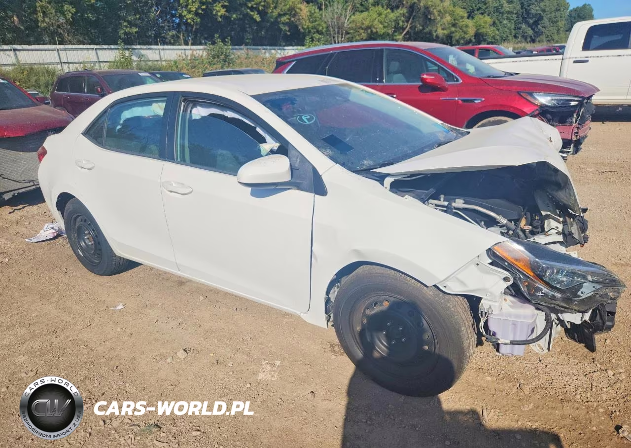 2018 Toyota Corolla Le VIN:2T1BURHE6JC034288 - 4