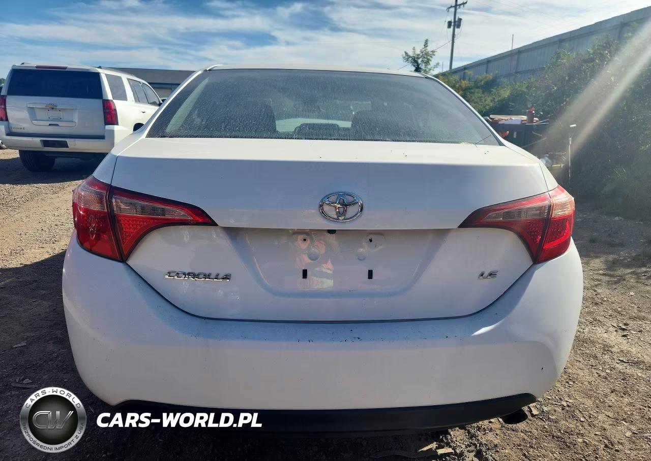2018 Toyota Corolla Le VIN:2T1BURHE6JC034288 - 6
