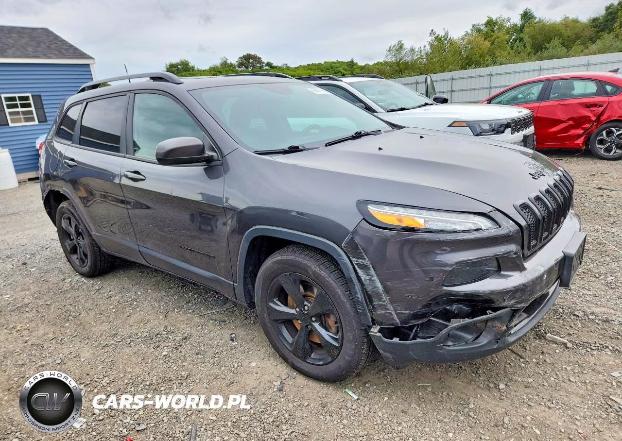 2016 Jeep Cherokee Latitude VIN:1C4PJMCS1GW198949 - 4