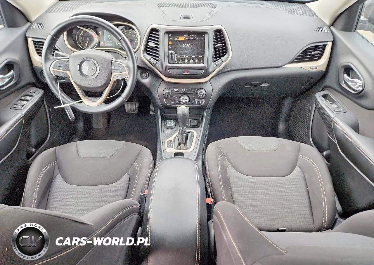 2016 Jeep Cherokee Latitude VIN:1C4PJMCS1GW198949 - 8
