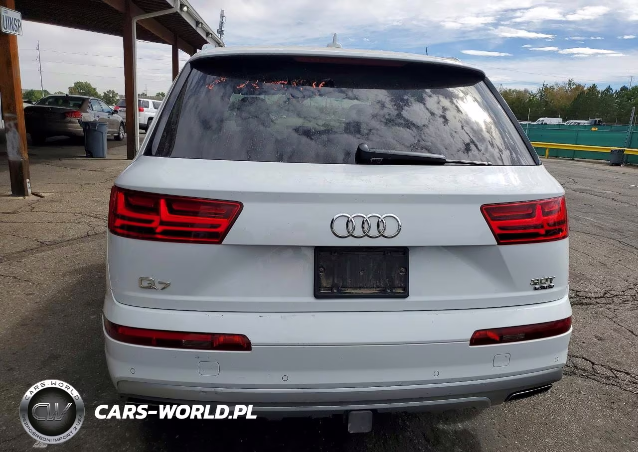 2018 Audi Q7 Premium Plus VIN:WA1LAAF78JD000210 - 6