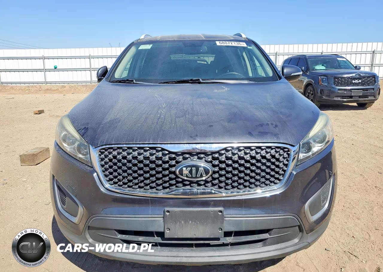 2017 Kia Sorento Lx VIN:5XYPG4A3XHG257442 - 5