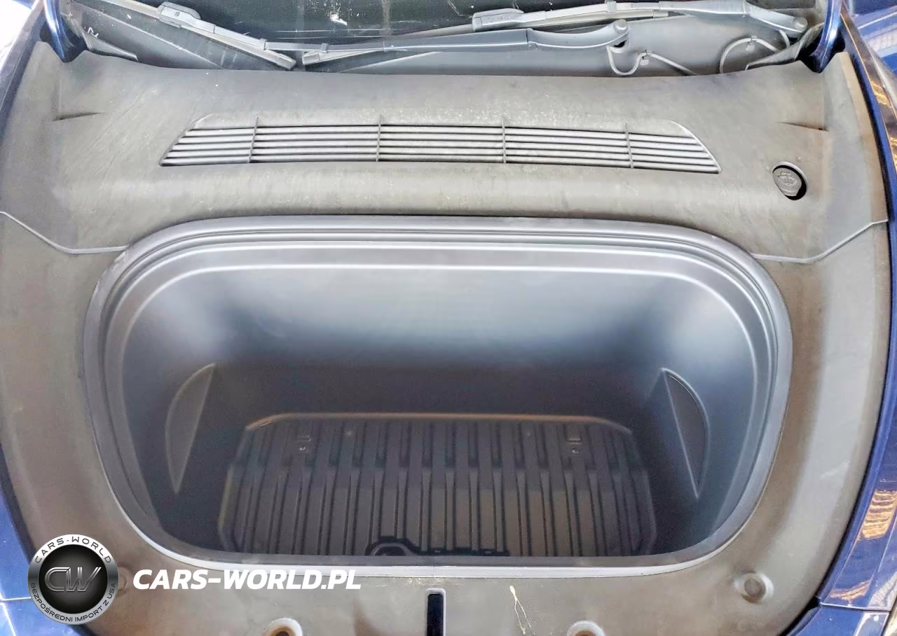 2022 Tesla Model Y VIN:7SAYGDEE5NF355770 - 11