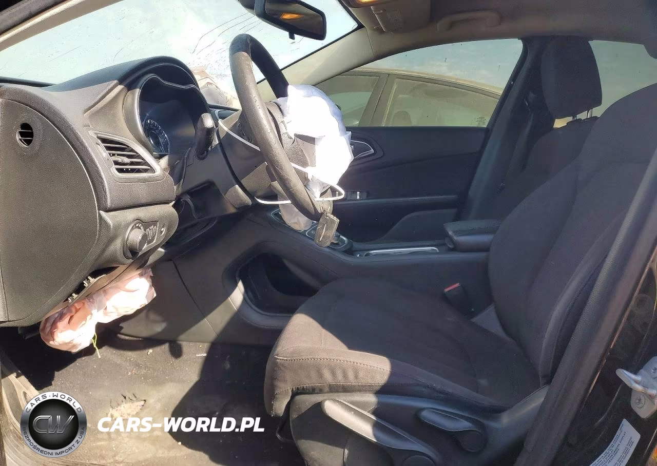 2015 Chrysler 200 Limited VIN:1C3CCCAB4FN630903 - 7