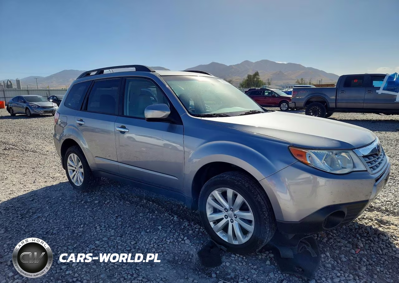 2011 Subaru Forester 2.5X Premium VIN:JF2SHBDC1BH782980 - 4