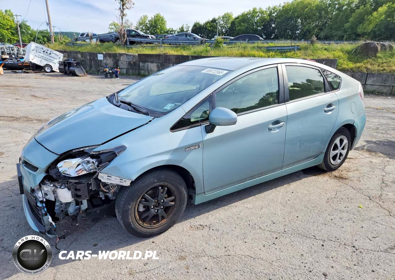 2015 Toyota Prius Three – zdjęcie 1 z 12