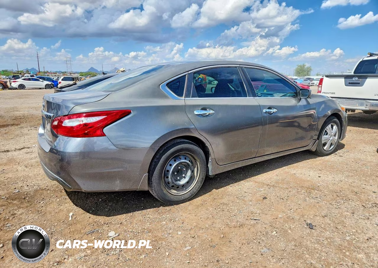 2017 Nissan Altima 2.5 S VIN:1N4AL3AP3HC479829 - 3