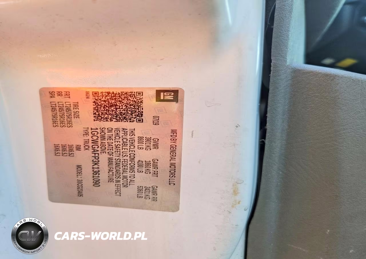 2019 Chevrolet Express G2500 VIN:1GCWGAFP3K1361090 - 12