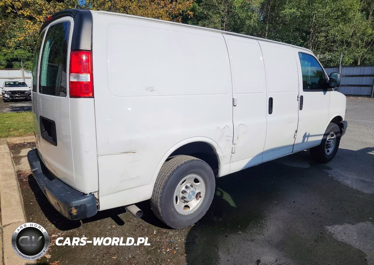 2019 Chevrolet Express G2500 VIN:1GCWGAFP3K1361090 - 3