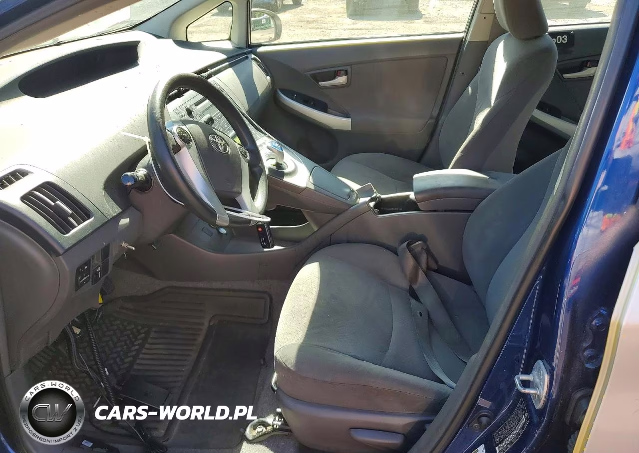 2011 Toyota Prius Two VIN:JTDKN3DU6B0291812 - 7