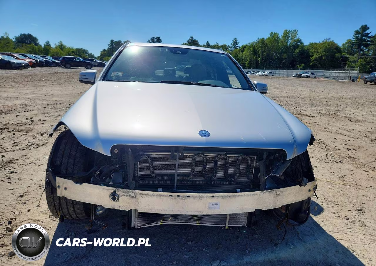 2013 Mercedes-Benz C 300 4Matic VIN:WDDGF8AB4DA782403 - 5