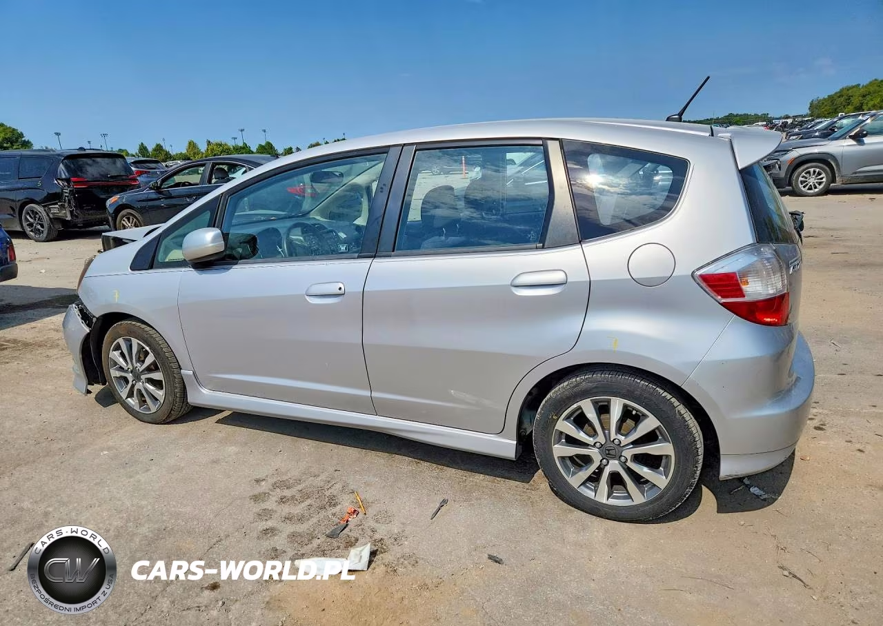 2013 Honda Fit Sport VIN:JHMGE8H50DC045960 - 2