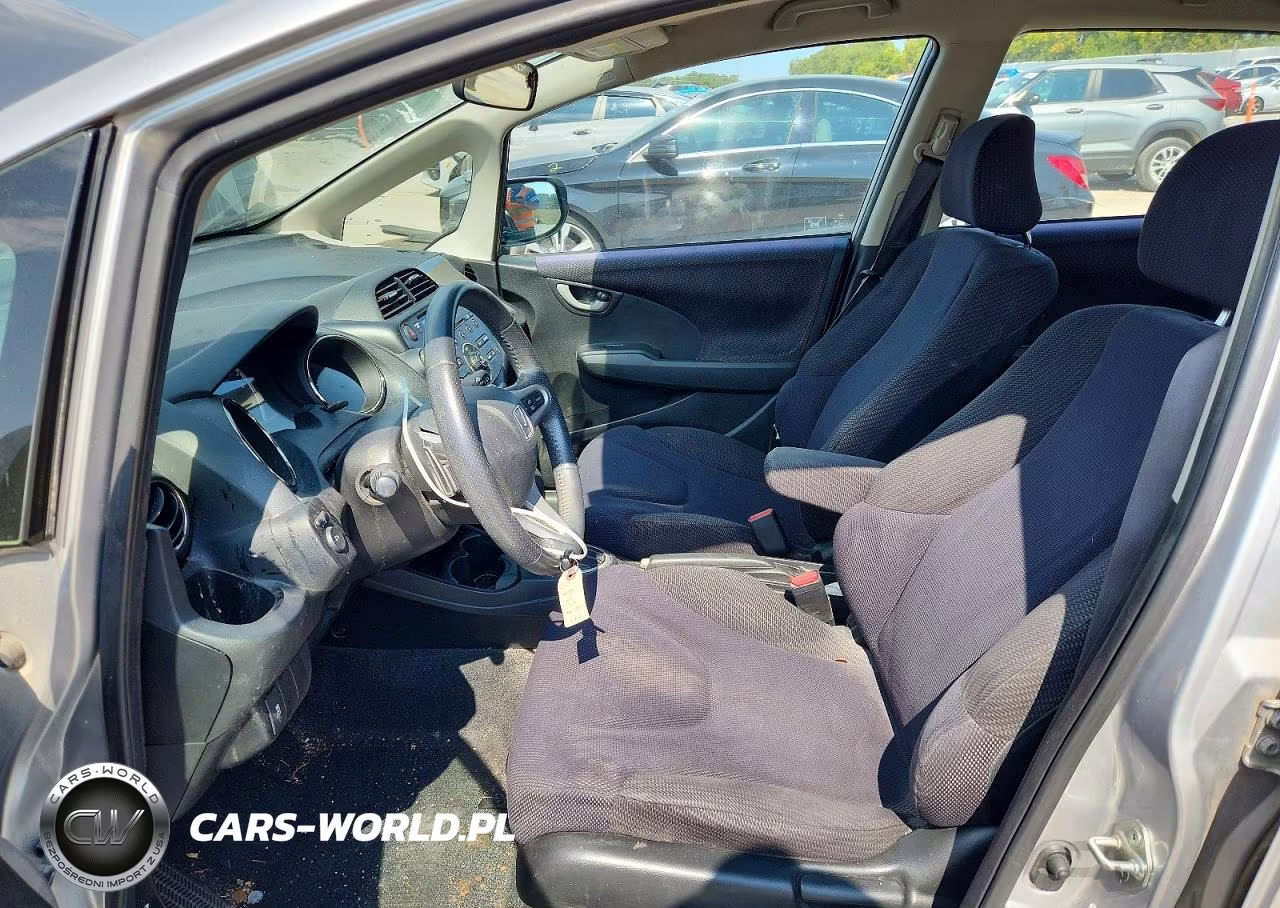 2013 Honda Fit Sport VIN:JHMGE8H50DC045960 - 7