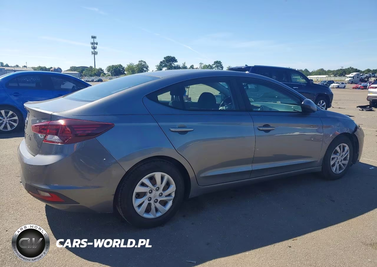 2019 Hyundai Elantra Se VIN:5NPD74LF5KH434540 - 3
