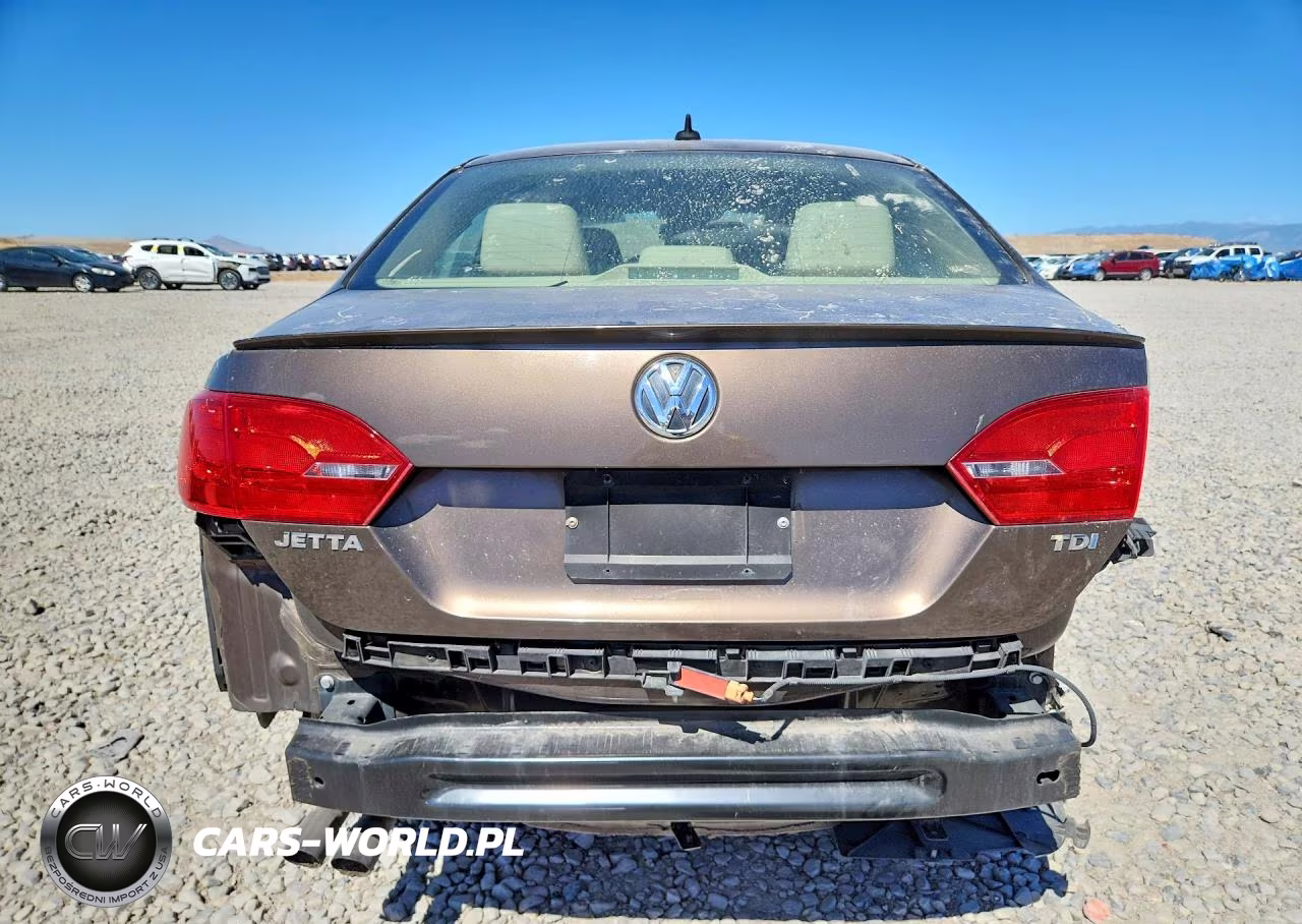 2012 Volkswagen Jetta Tdi VIN:3VWLL7AJ4CM371911 - 6