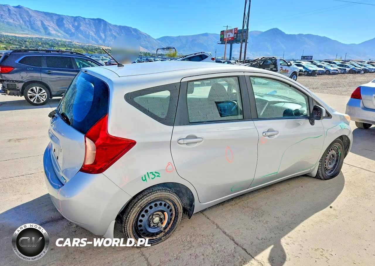 2014 Nissan Versa Note S Plus VIN:3N1CE2CP1EL352925 - 3