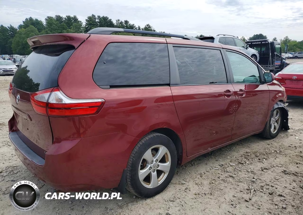 2015 Toyota Sienna Le VIN:5TDKK3DC5FS653387 - 3