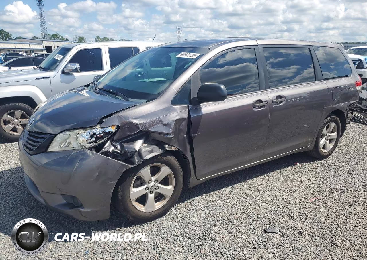 2014 Toyota Sienna L 7-Passenger