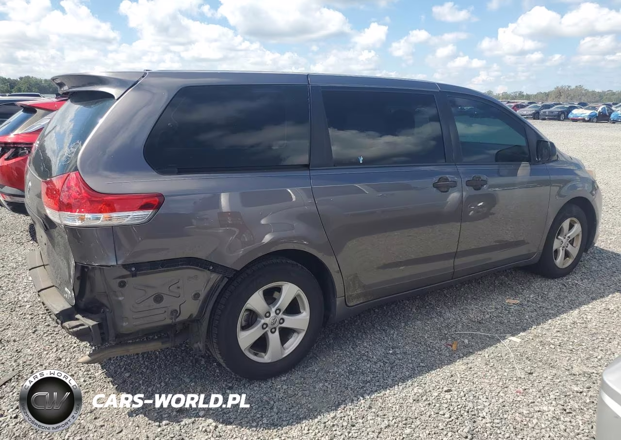 2014 Toyota Sienna L 7-Passenger VIN:5TDZK3DC4ES446163 - 3