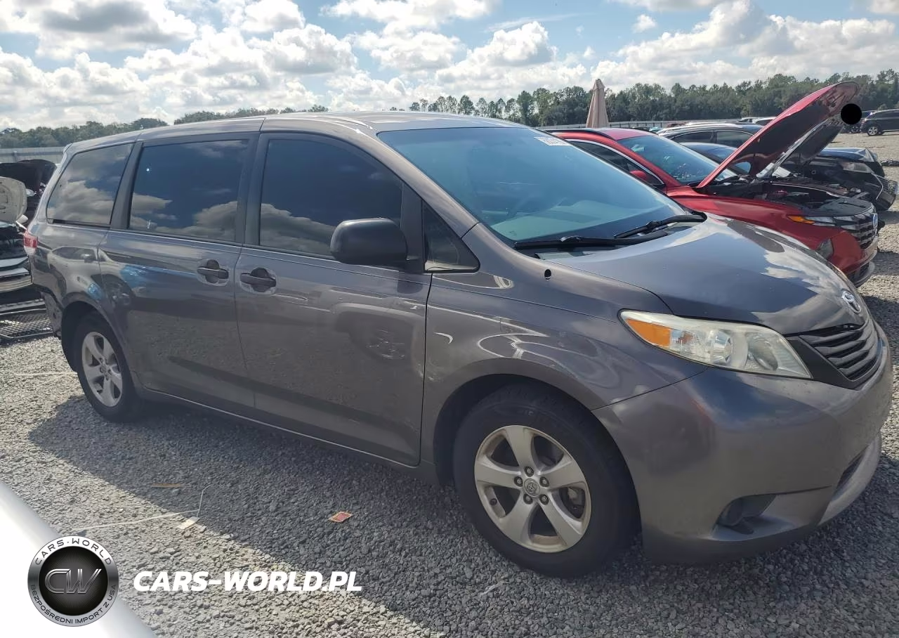 2014 Toyota Sienna L 7-Passenger VIN:5TDZK3DC4ES446163 - 4