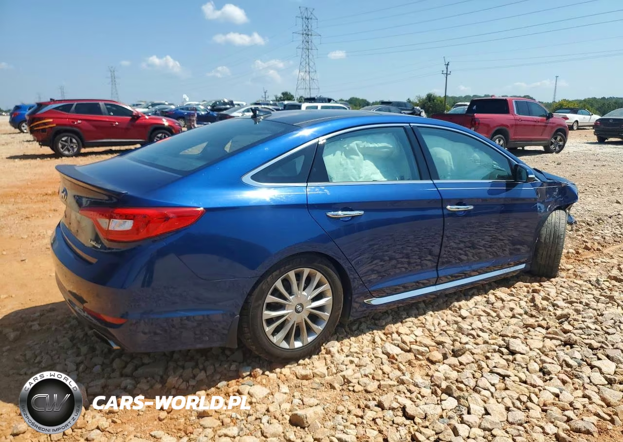 2015 Hyundai Sonata Limited VIN:5NPE34AF0FH107603 - 3