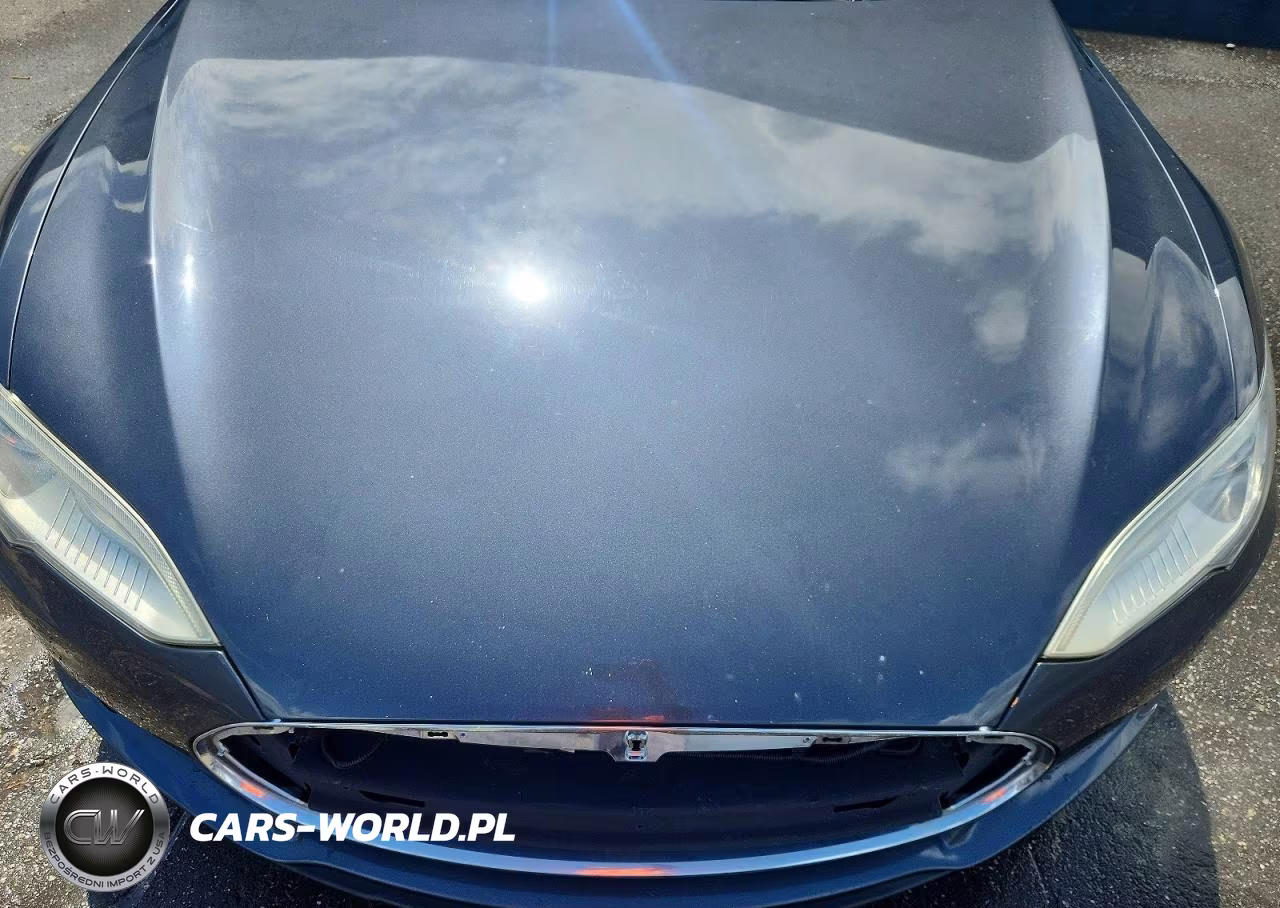 2015 Tesla Model S 85 VIN:5YJSA1H19FF082832 - 11