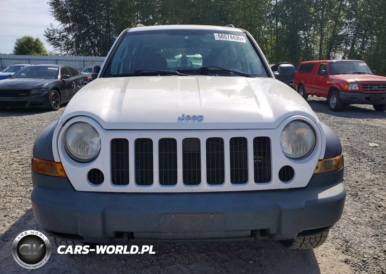 2005 Jeep Liberty Sport VIN:1J4GL48K05W634989 - 5