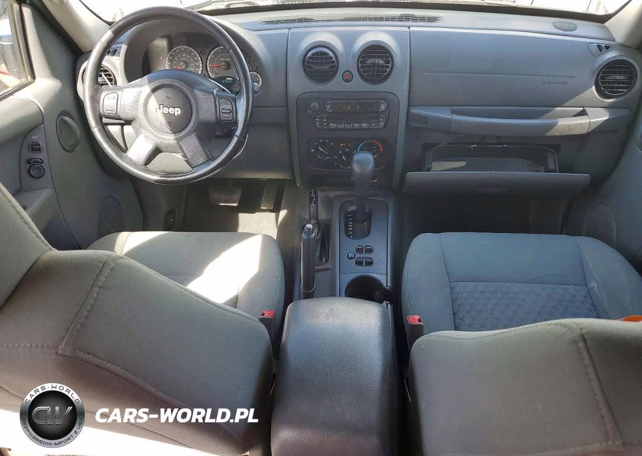 2005 Jeep Liberty Sport VIN:1J4GL48K05W634989 - 8