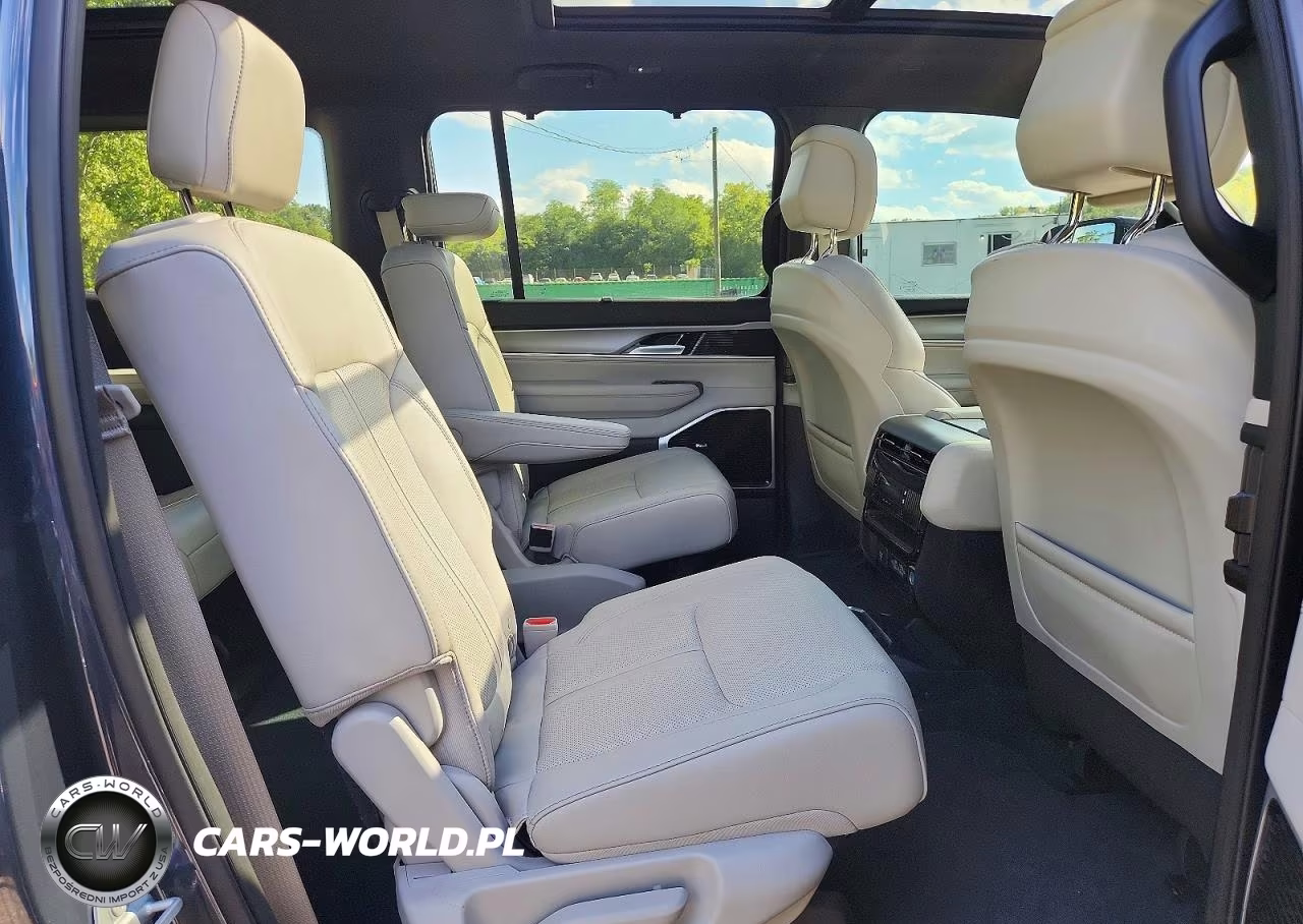 2025 Jeep Wagoneer Series Iii VIN:1C4SJVDP7SS506846 - 11