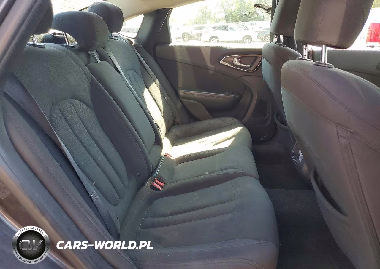 2016 Chrysler 200 Limited VIN:1C3CCCAG1GN141274 - 10
