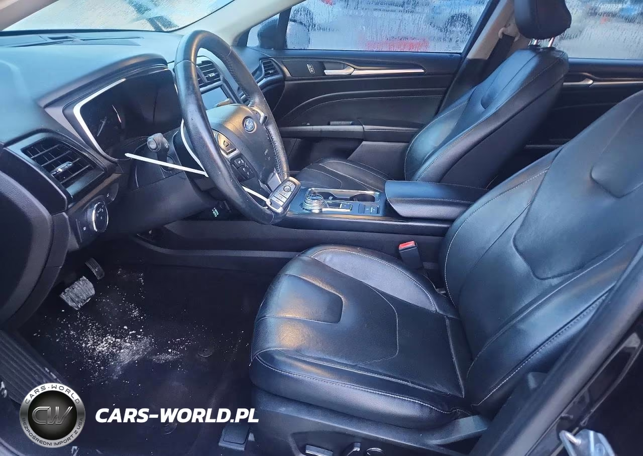 2019 Ford Fusion Titanium VIN:3FA6P0RU6KR110653 - 7