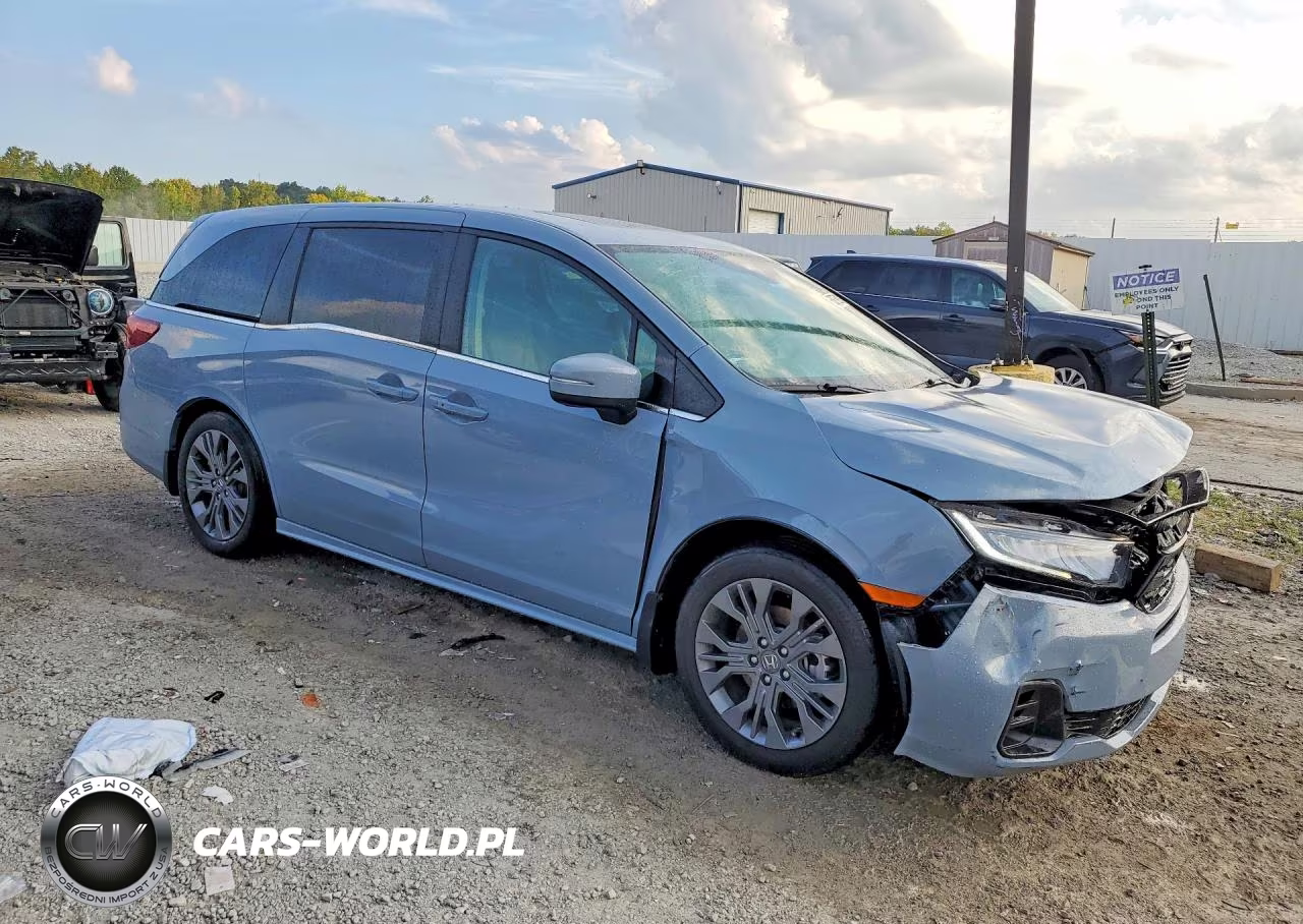 2025 Honda Odyssey Touring VIN:5FNRL6H84SB043949 - 4