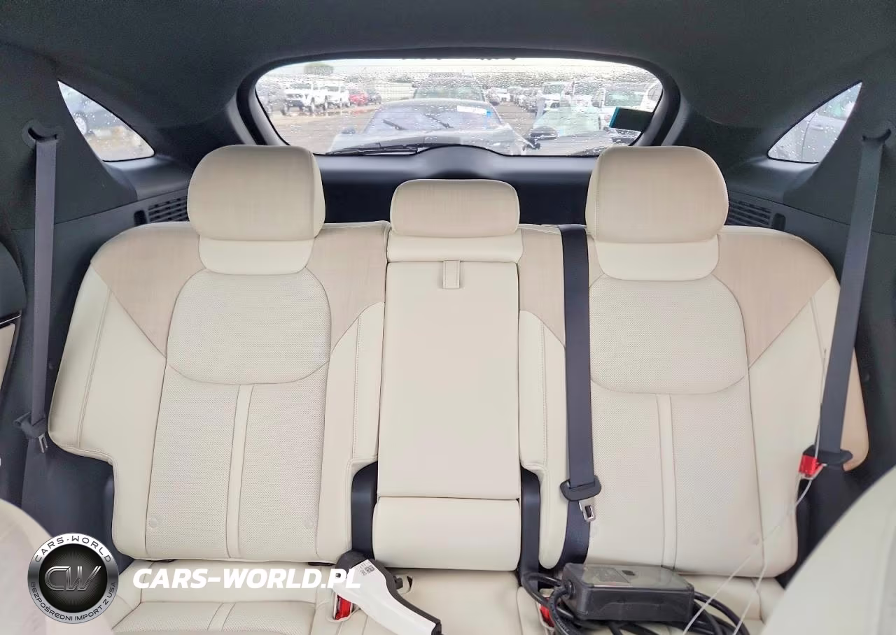 2024 Genesis Gv70 Base VIN:5NMMCET10RH002449 - 10