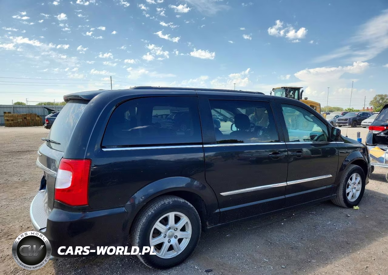 2012 Chrysler Town & Country Touring VIN:2C4RC1BG1CR410718 - 3