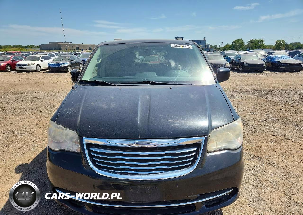2012 Chrysler Town & Country Touring VIN:2C4RC1BG1CR410718 - 5