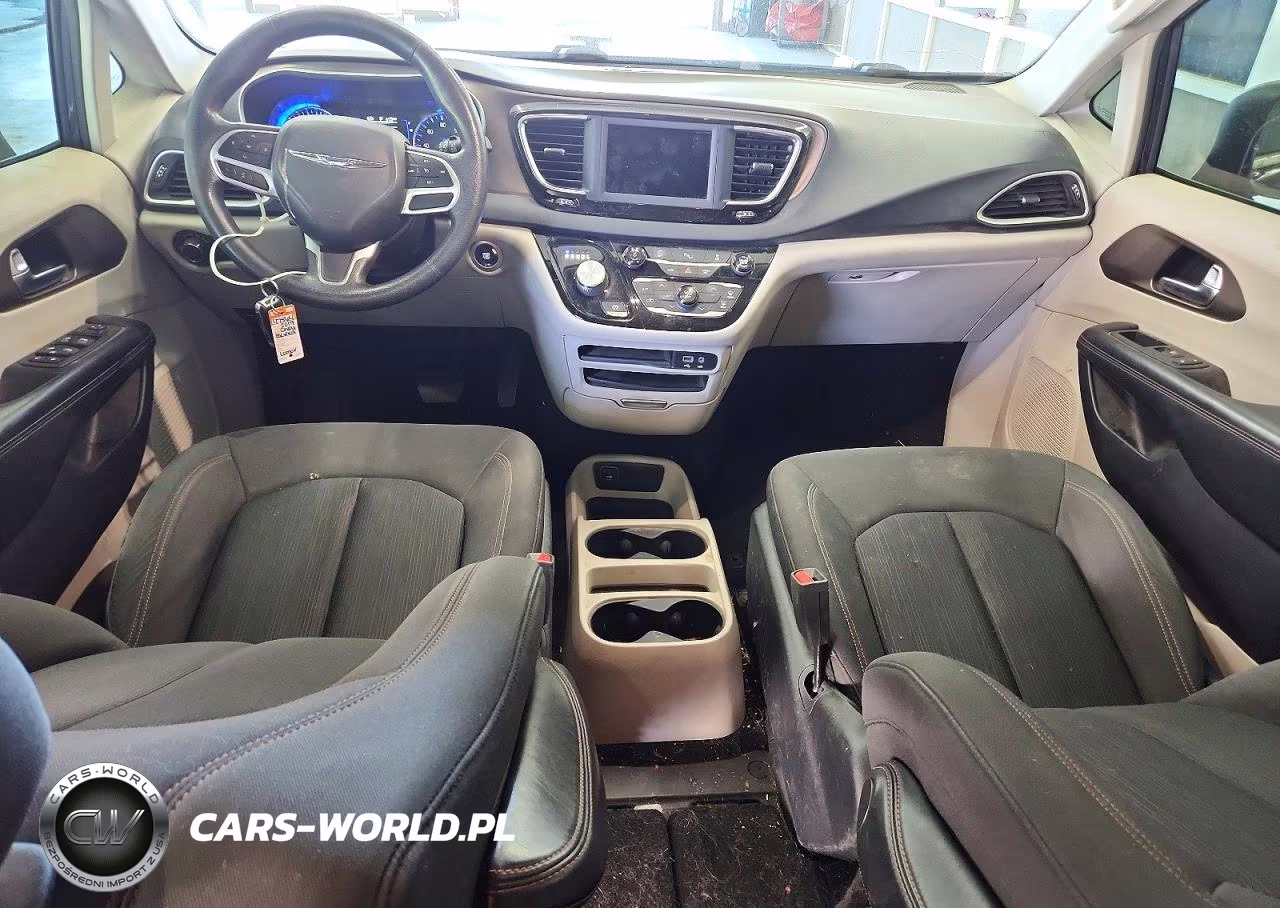 2019 Chrysler Pacifica Lx VIN:2C4RC1CG1KR698320 - 8