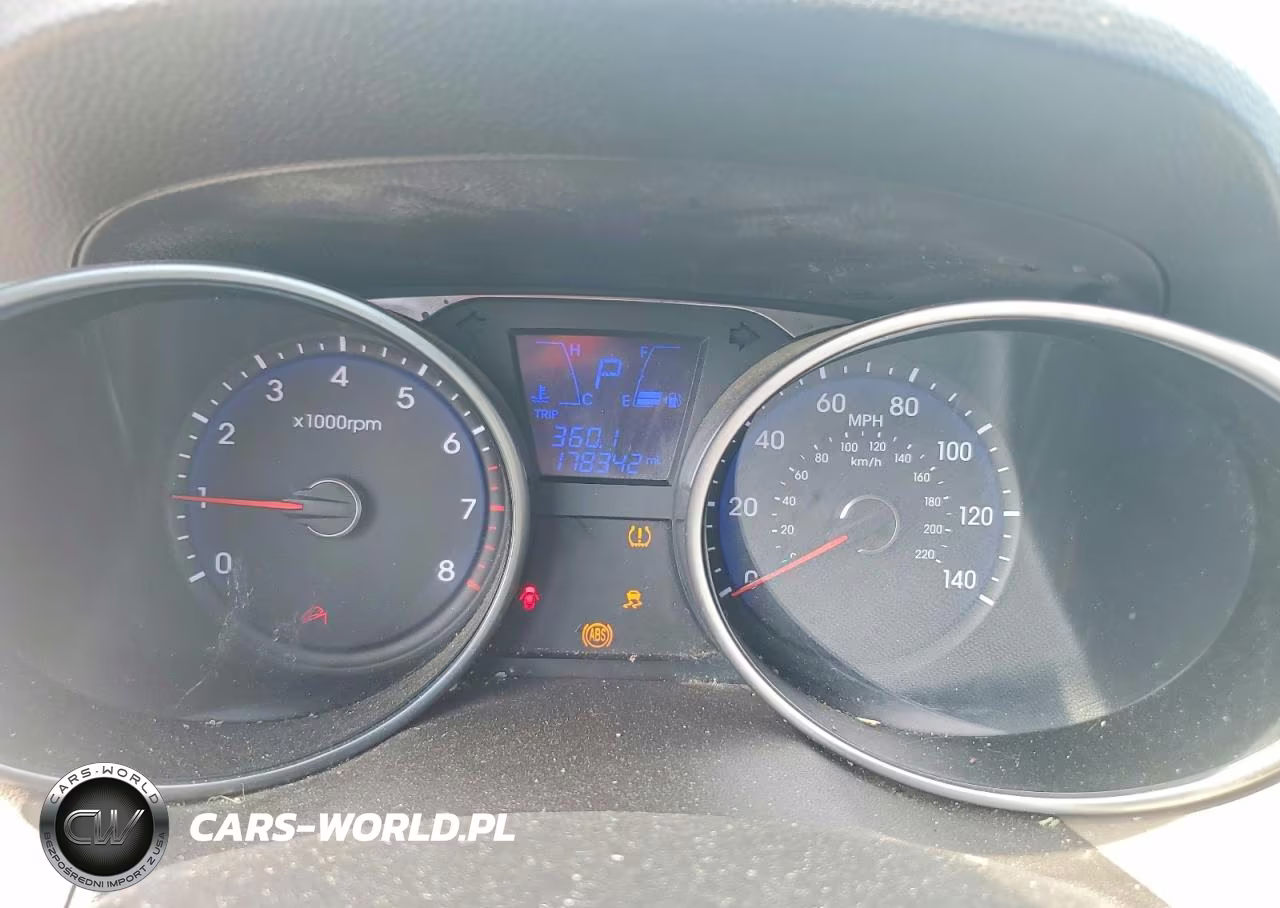 2011 Hyundai Tucson Gls VIN:KM8JU3AC6BU246688 - 9