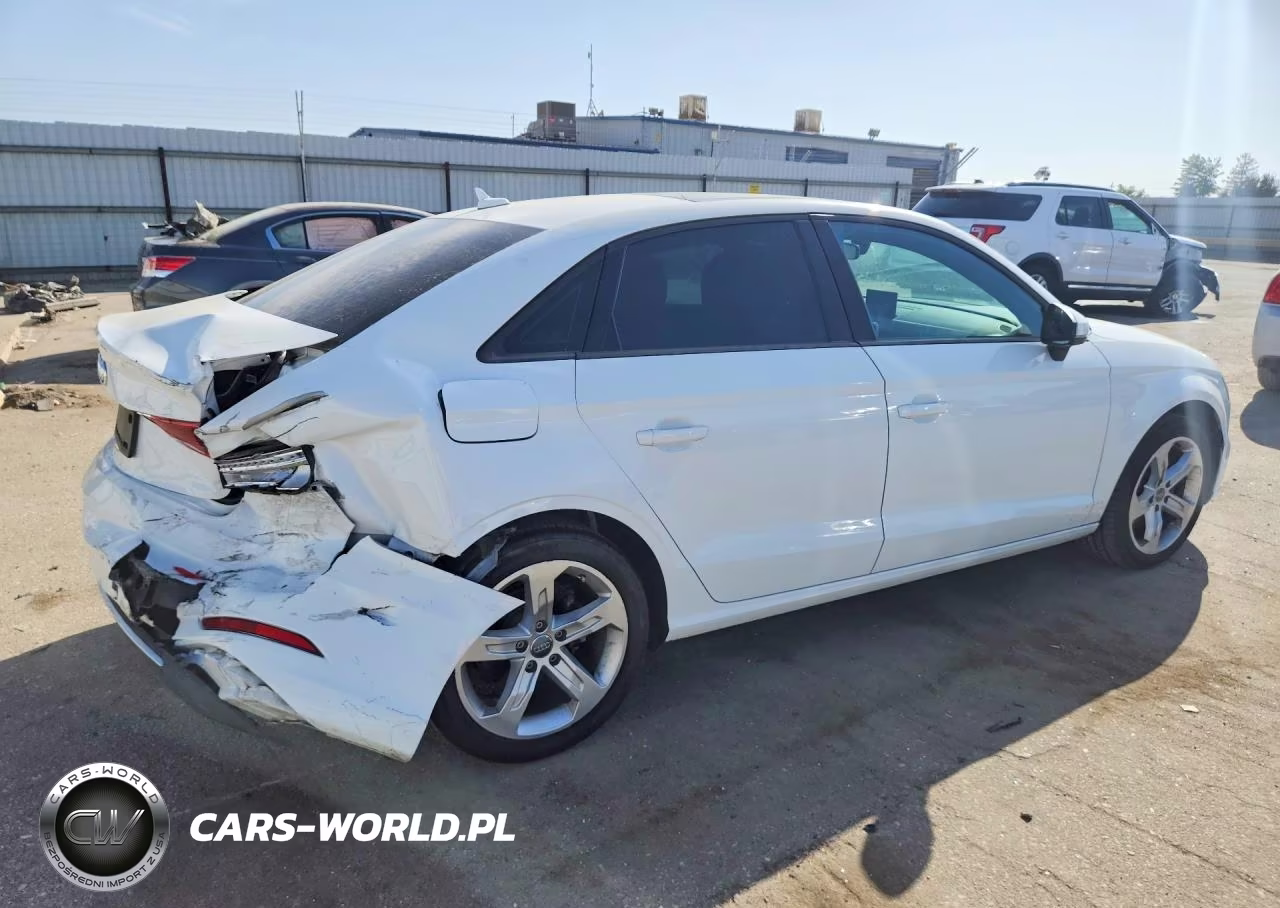 2017 Audi A3 Premium VIN:WAUAUGFF6H1027381 - 3