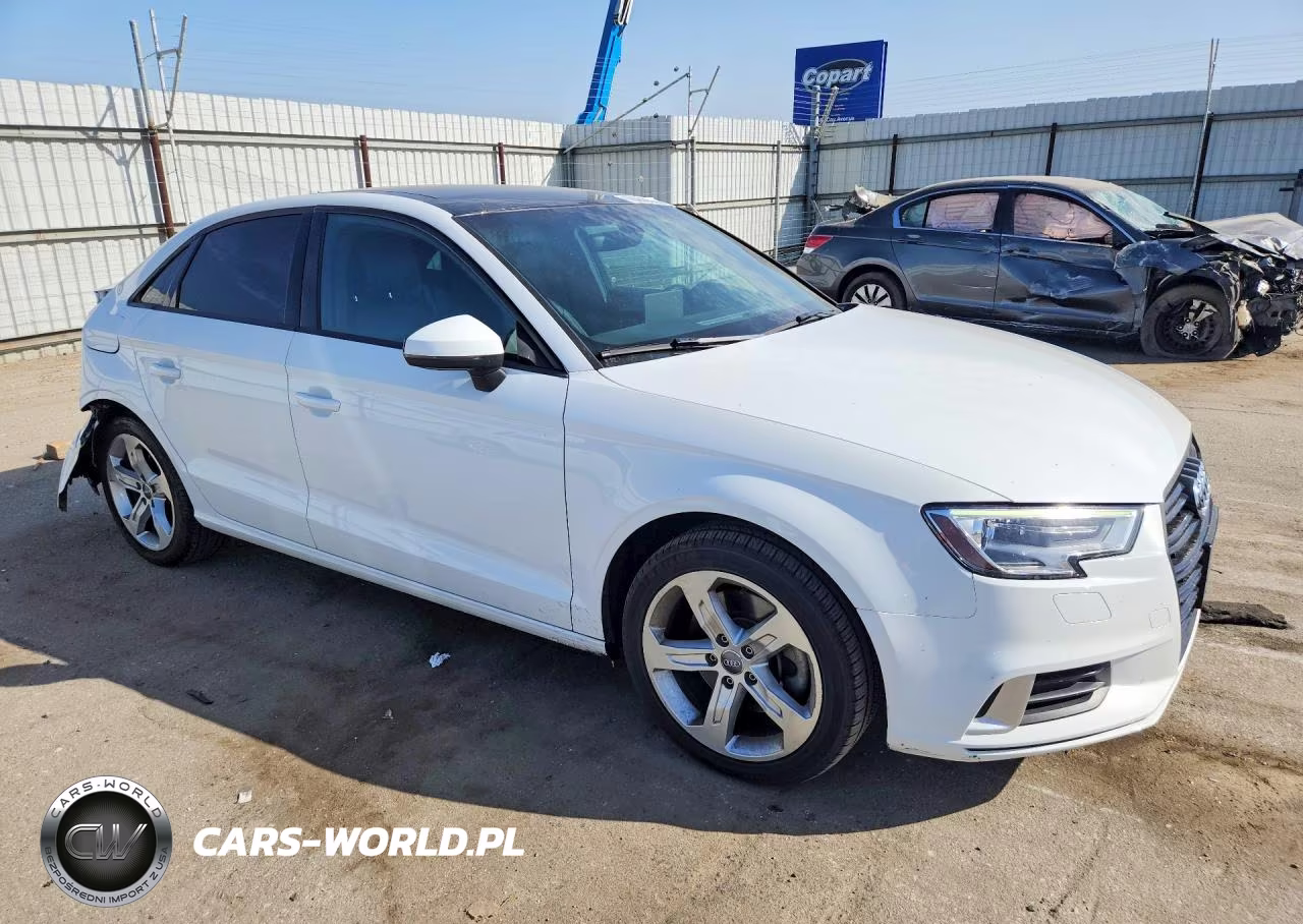 2017 Audi A3 Premium VIN:WAUAUGFF6H1027381 - 4