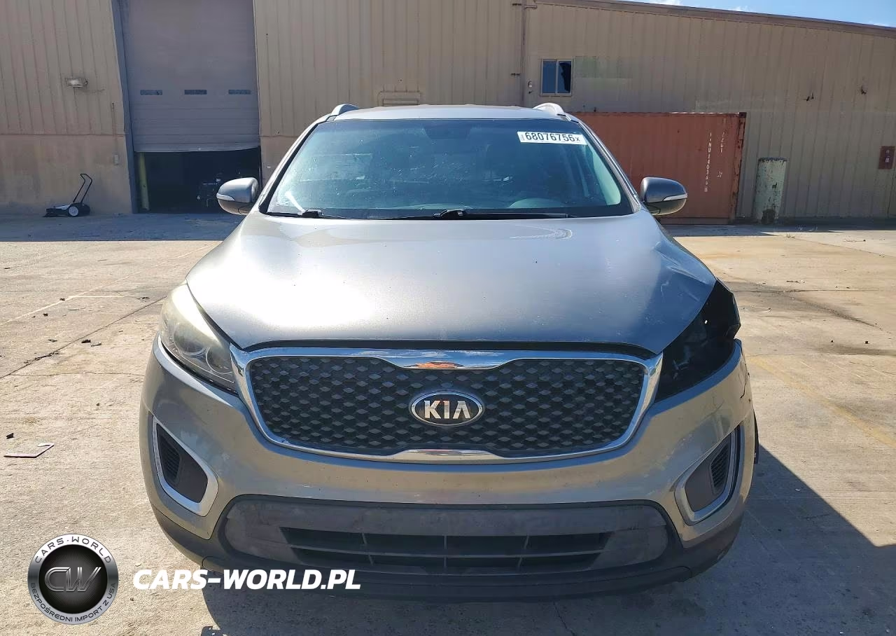 2018 Kia Sorento Lx VIN:5XYPG4A3XJG424114 - 5