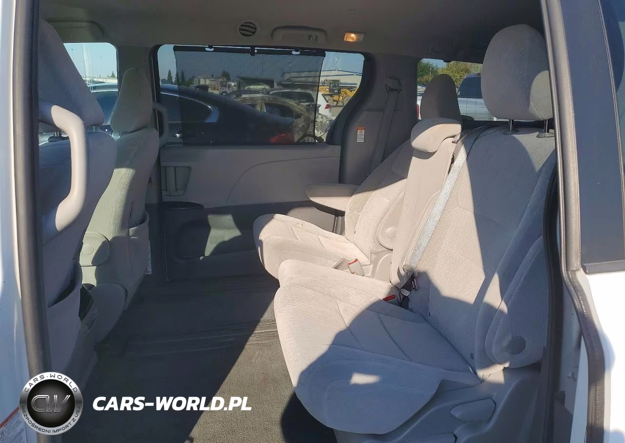 2017 Toyota Sienna Le VIN:5TDKZ3DC8HS879597 - 11