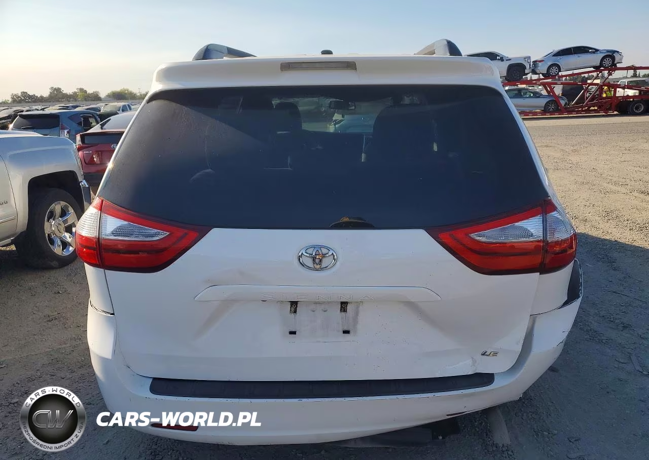 2017 Toyota Sienna Le VIN:5TDKZ3DC8HS879597 - 6