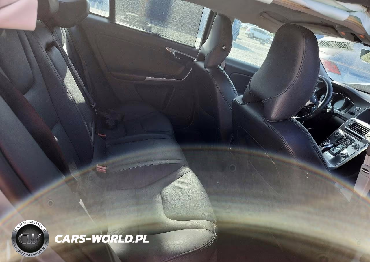 2018 Volvo S60 Inscription VIN:LYV402TK0JB162130 - 10